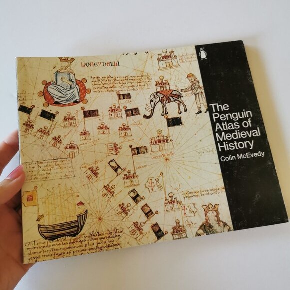 1990s Penguin Book of Medieval History by Colin McEvedy Historical Maps Empires - Picture 2 of 10